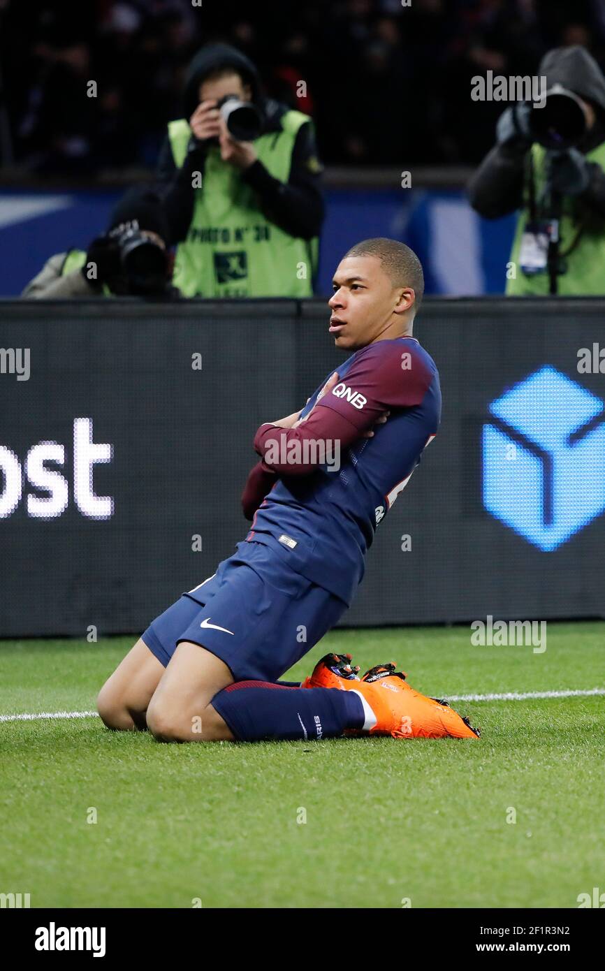 mbappe celebrating 0020