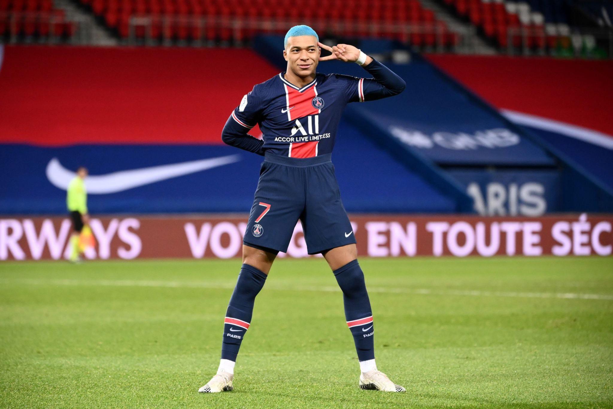 mbappe celebrating 0031