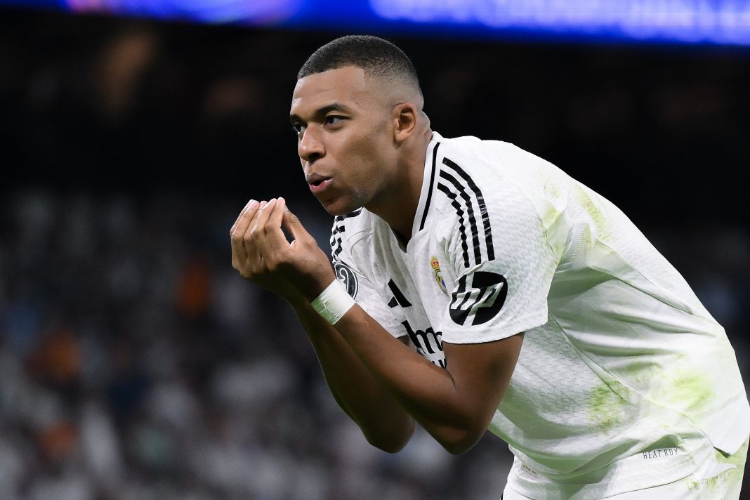 mbappe celebrating 0043