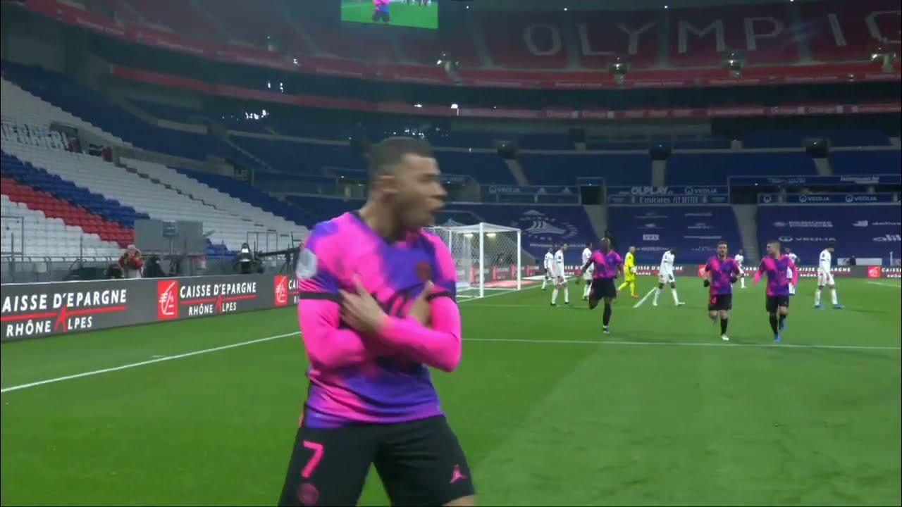 mbappe celebrating 0049