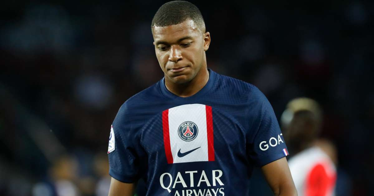 mbappe cold photos 0018