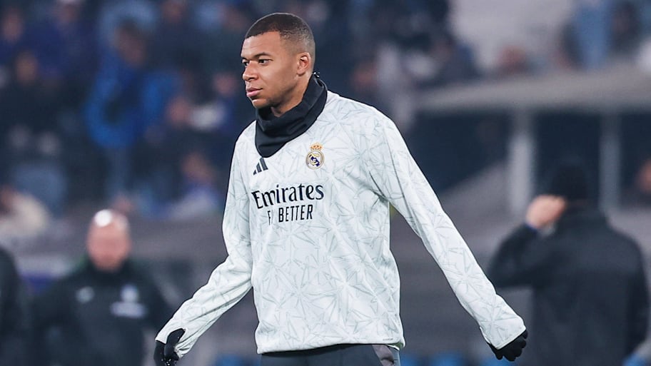 mbappe cold photos 0060