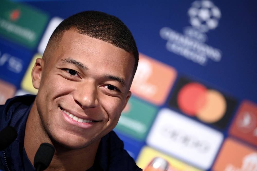 mbappe cold photos 0072