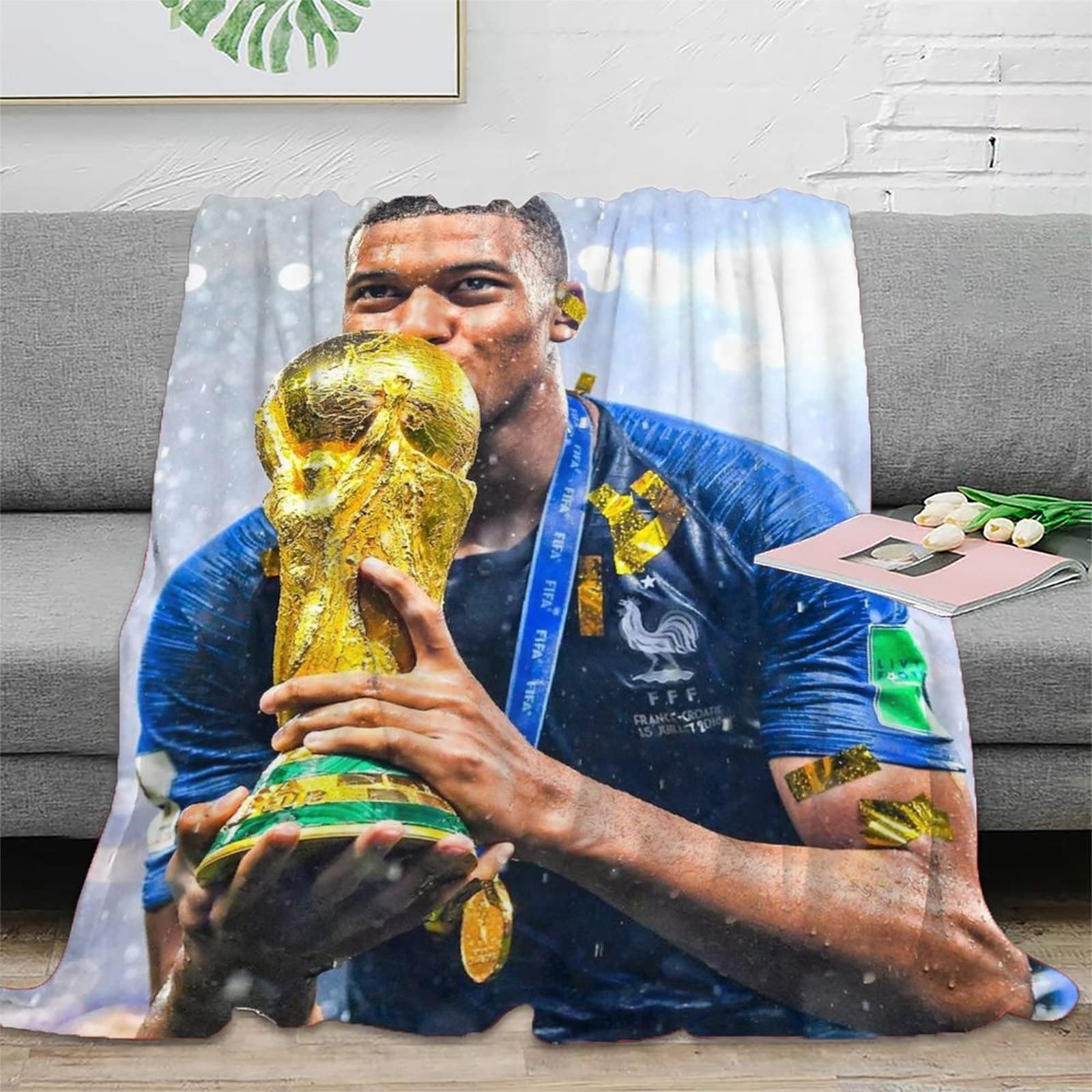 mbappe cold photos 0074