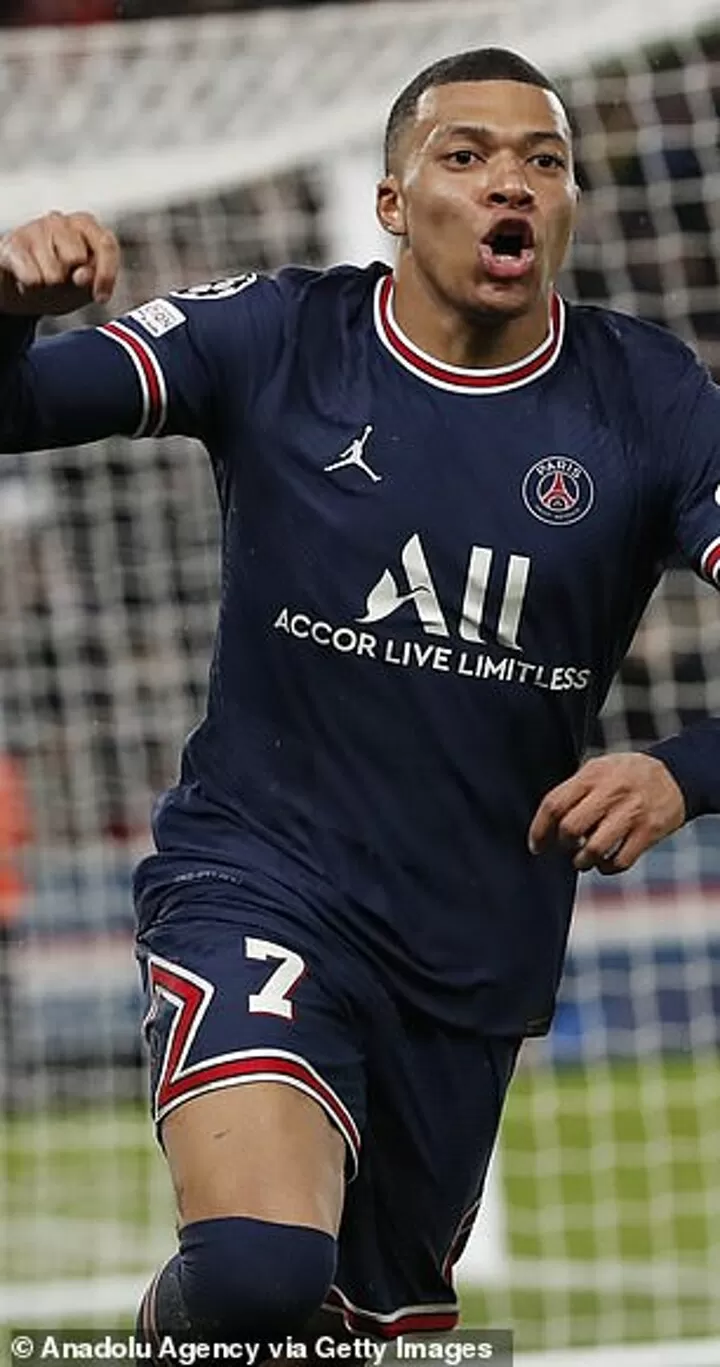 mbappe cool pics 0024