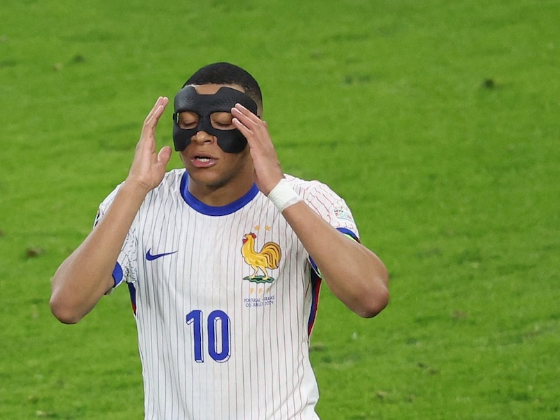 mbappe cool pics 0026
