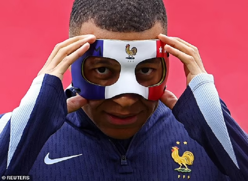 mbappe cool pics 0035