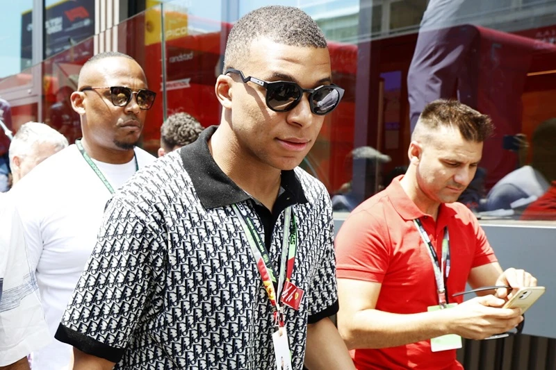 mbappe cool pics 0073