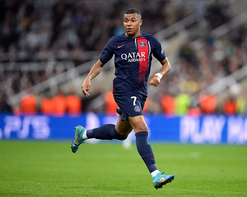 mbappe no background 0040