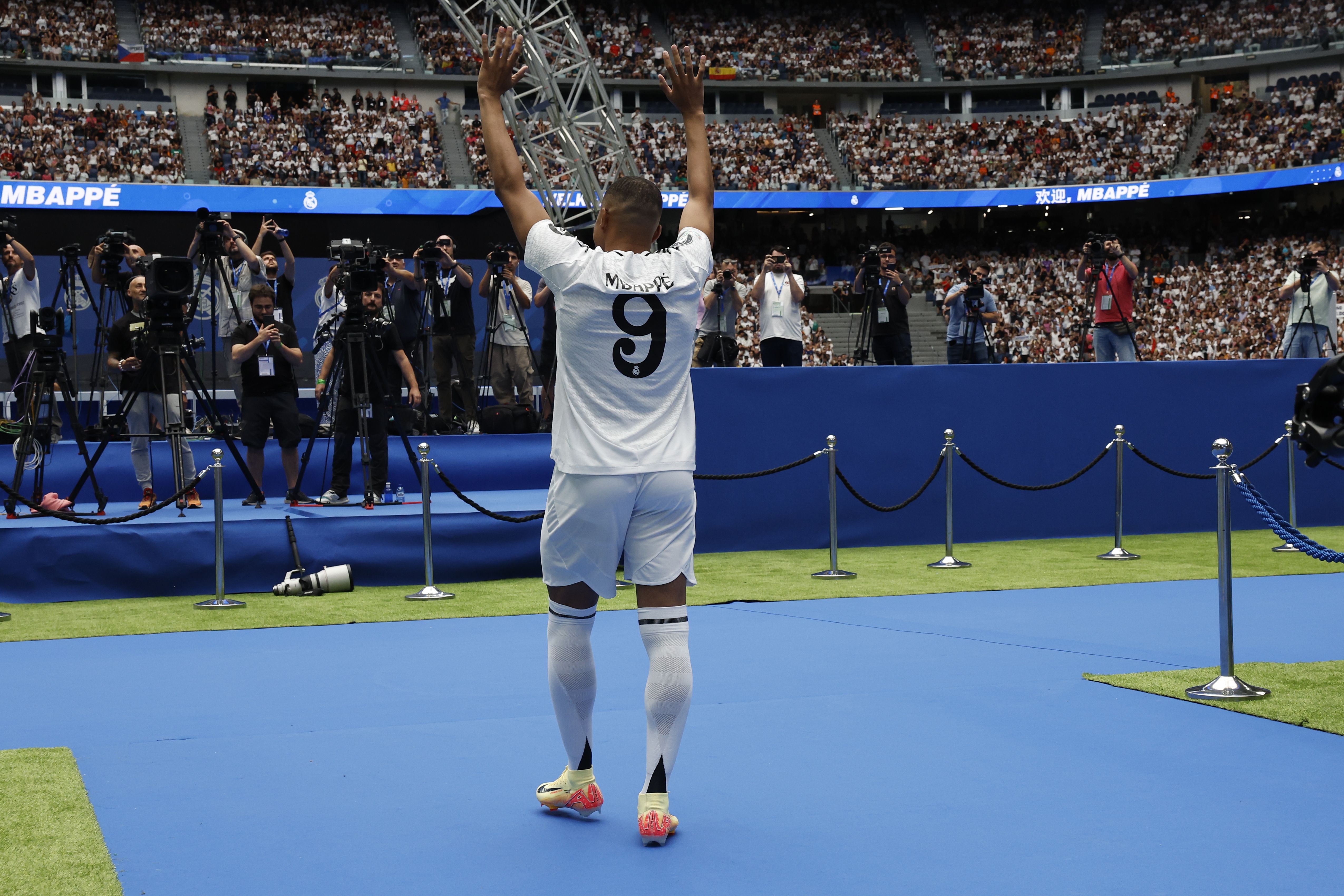 mbappe no background 0047