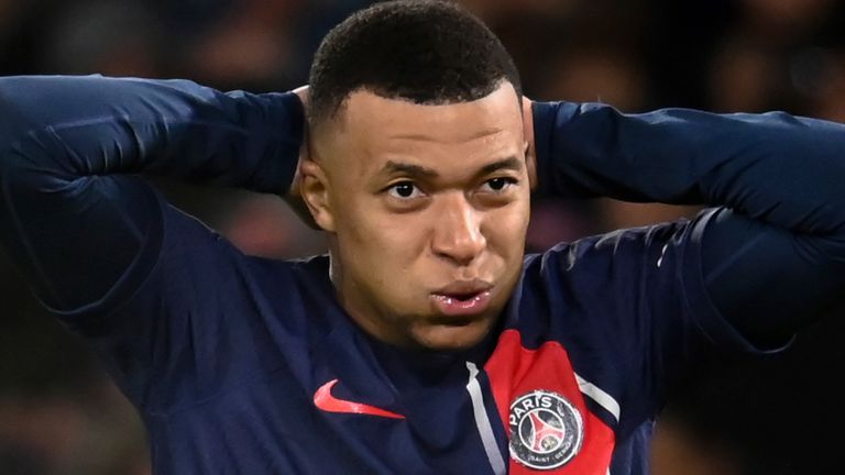 mbappe no background 0074