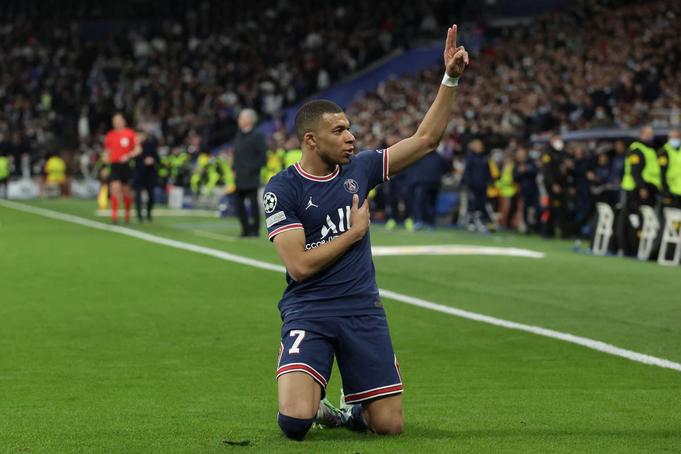 mbappe no background 0093