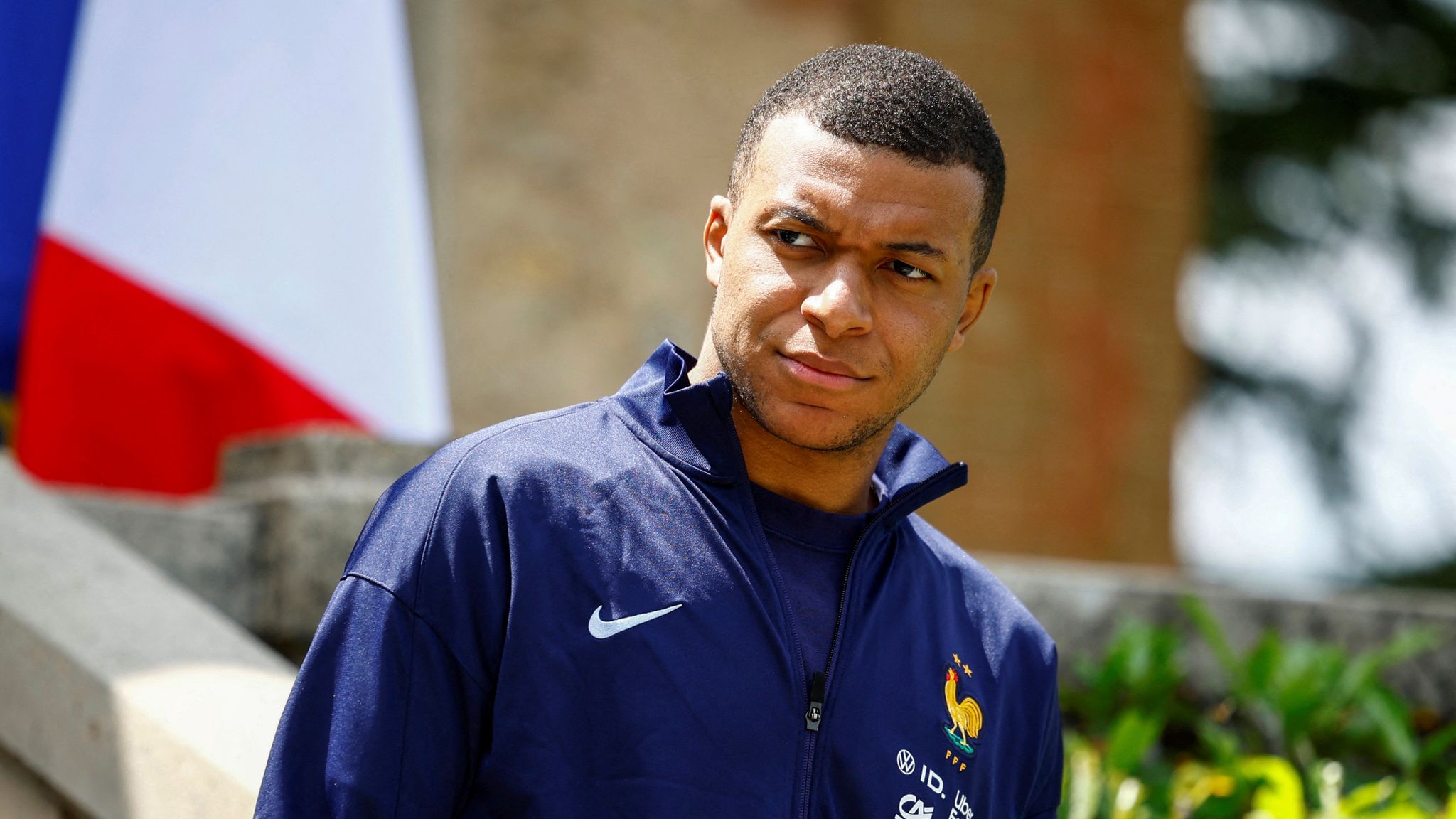 mbappe no background 0097