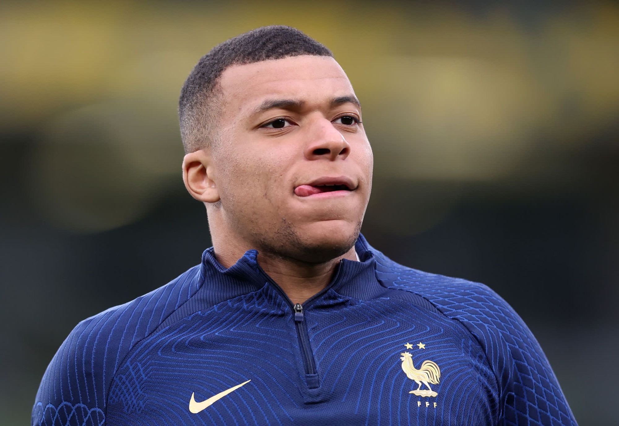 mbappe portrait 0012