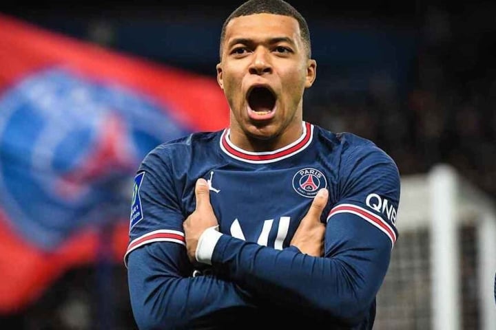 Mbappé portraits.