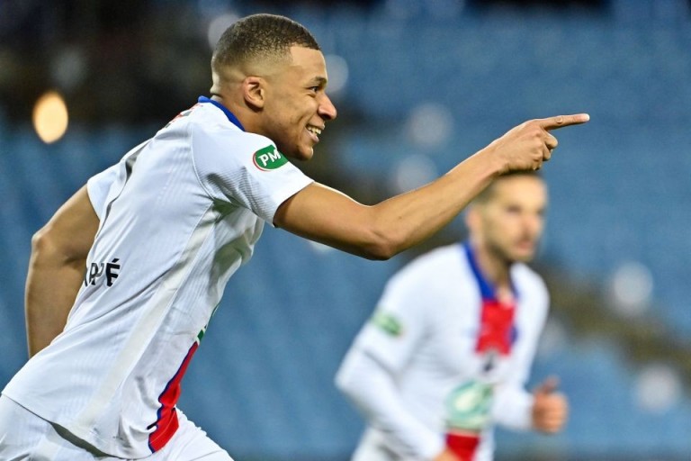 mbappe ronaldo posters 0012