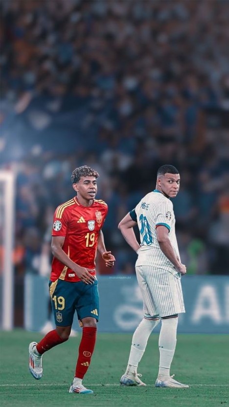 mbappe ronaldo posters 0044