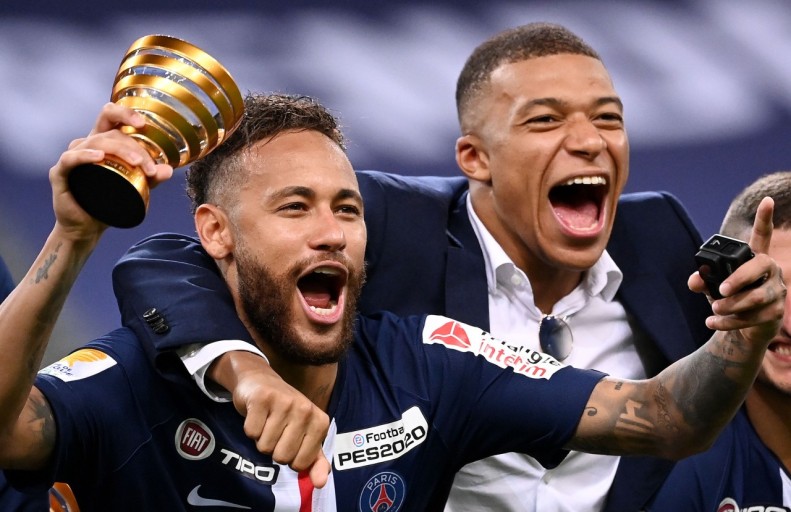mbappe ronaldo posters 0086