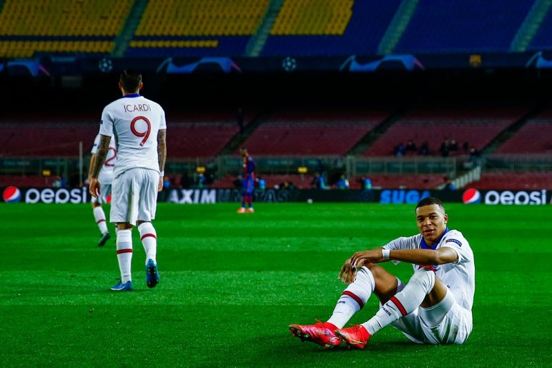 mbappe vs barcelona 0023