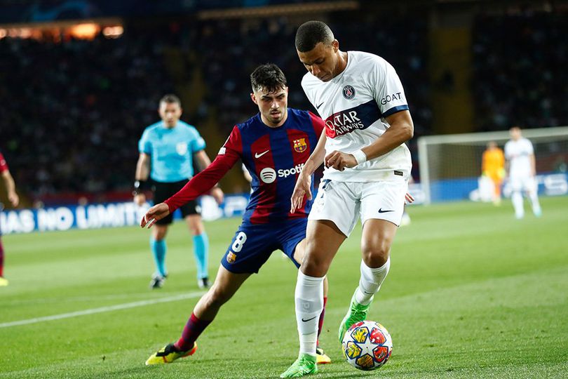 mbappe vs barcelona 0036