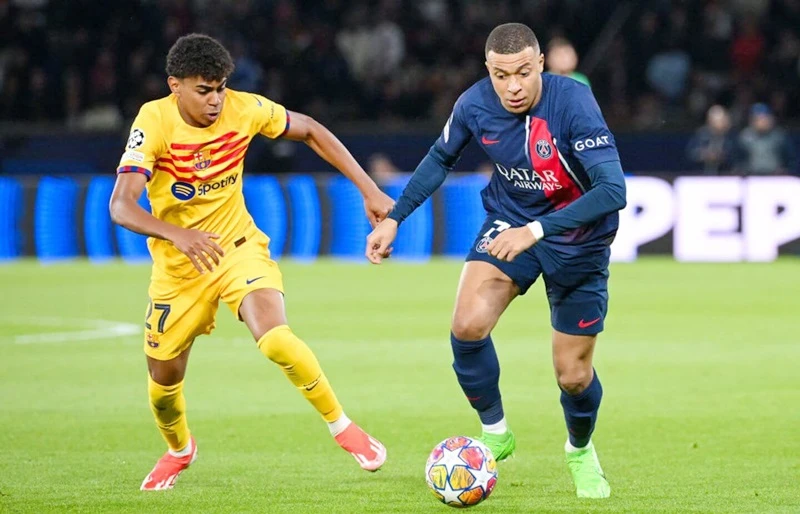mbappe vs barcelona 0070