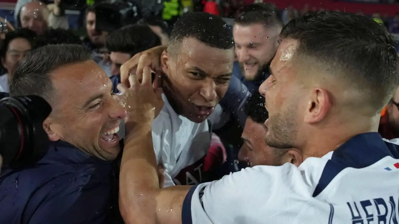 mbappe vs barcelona 0097
