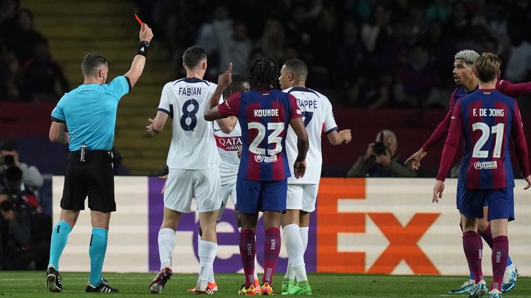 mbappe vs barcelona 0098
