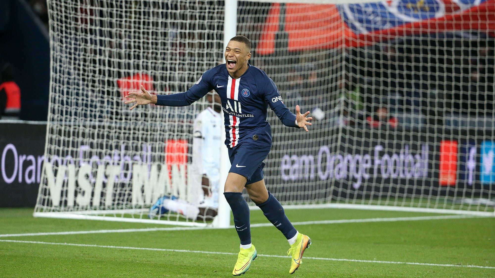 wallpaper:3evsxbtprvq= mbappe 0030