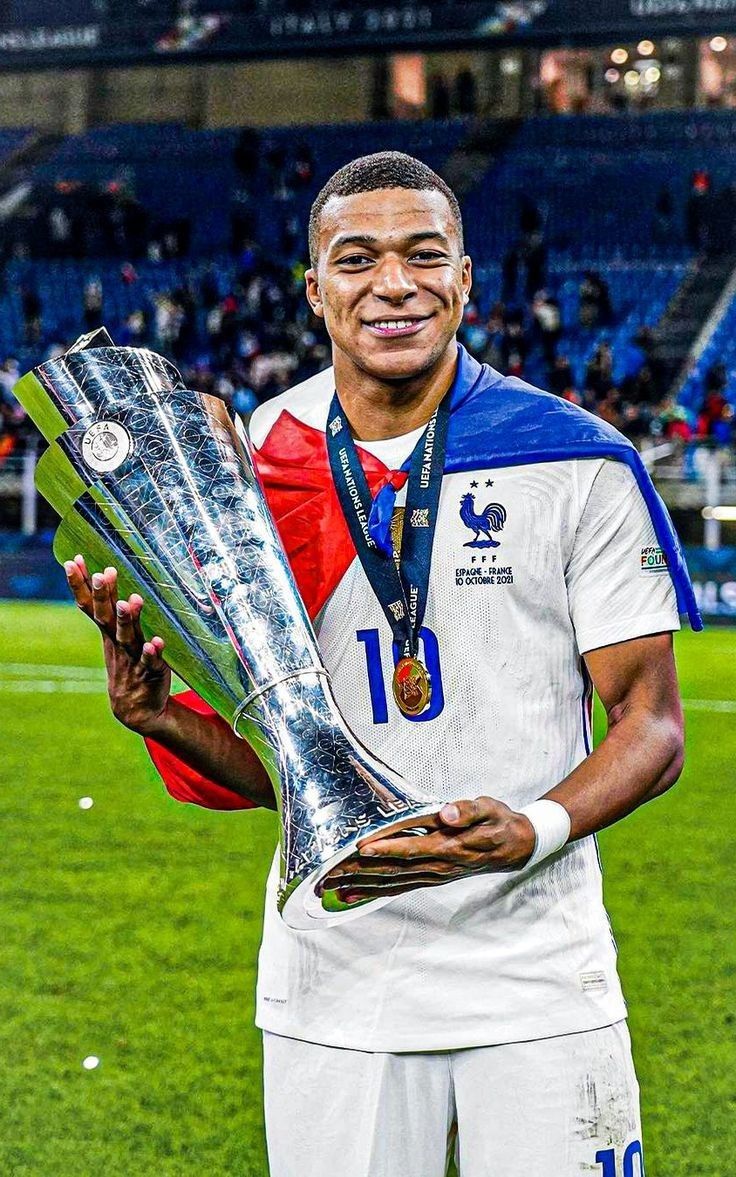 wallpaper:3evsxbtprvq= mbappe 0051