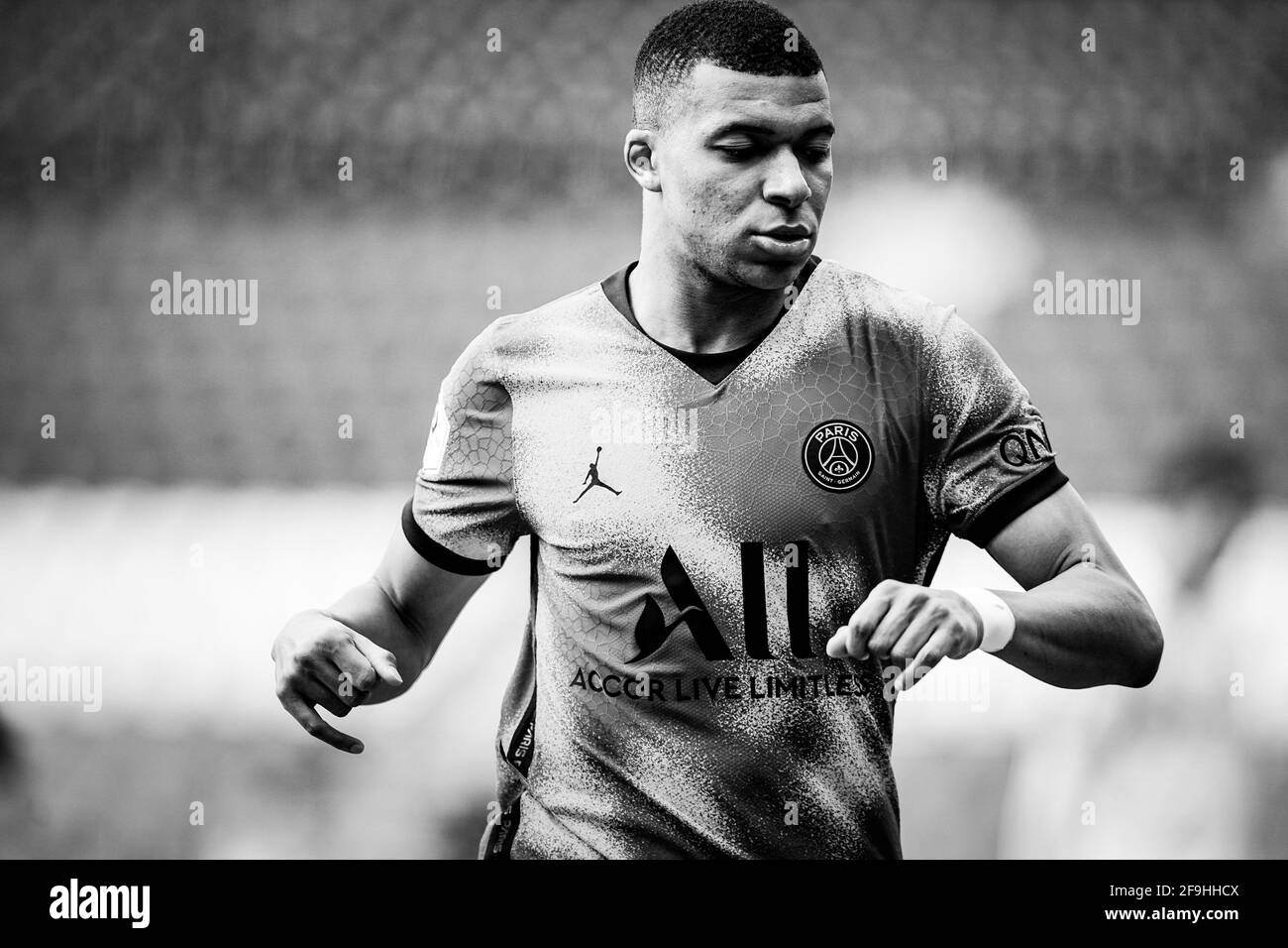 wallpaper:3evsxbtprvq= mbappe 0054