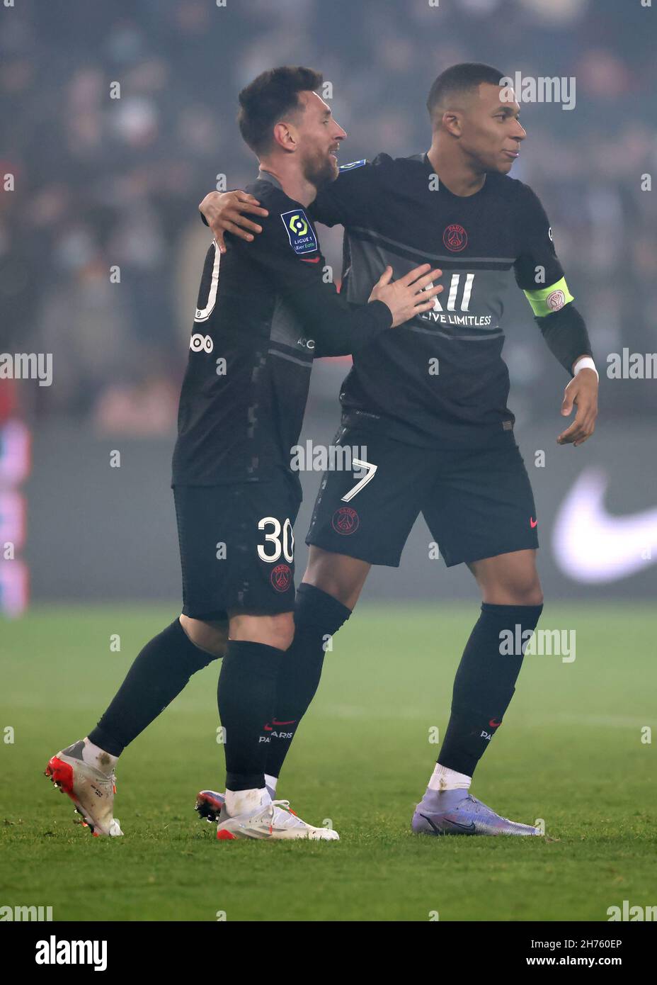 wallpaper:3evsxbtprvq= mbappe 0069