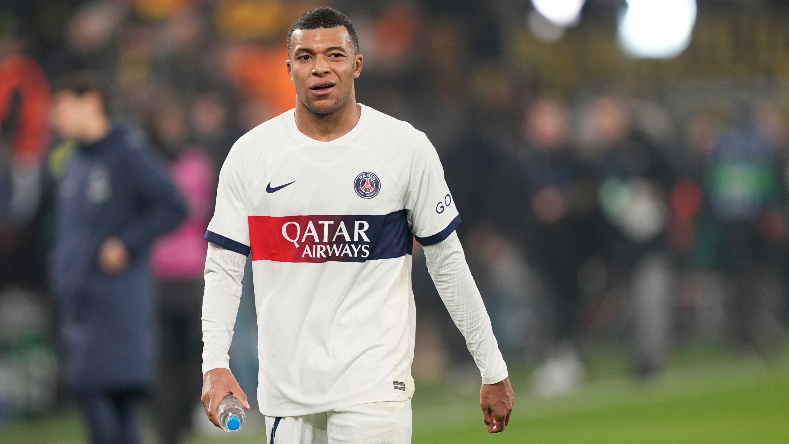 wallpaper:3evsxbtprvq= mbappe 0064