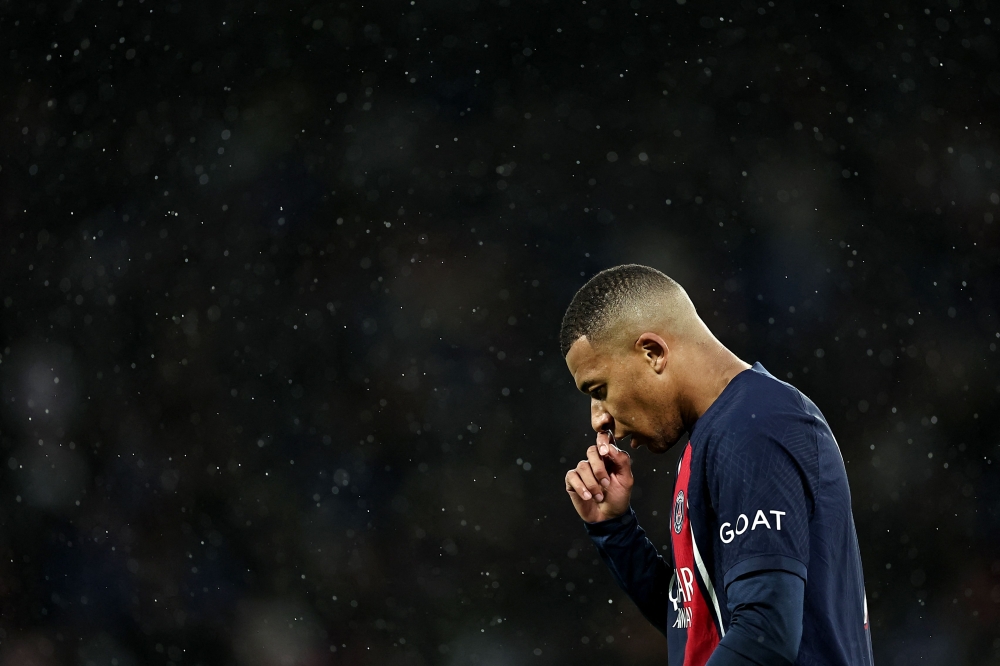 wallpaper:3evsxbtprvq= mbappe 0088