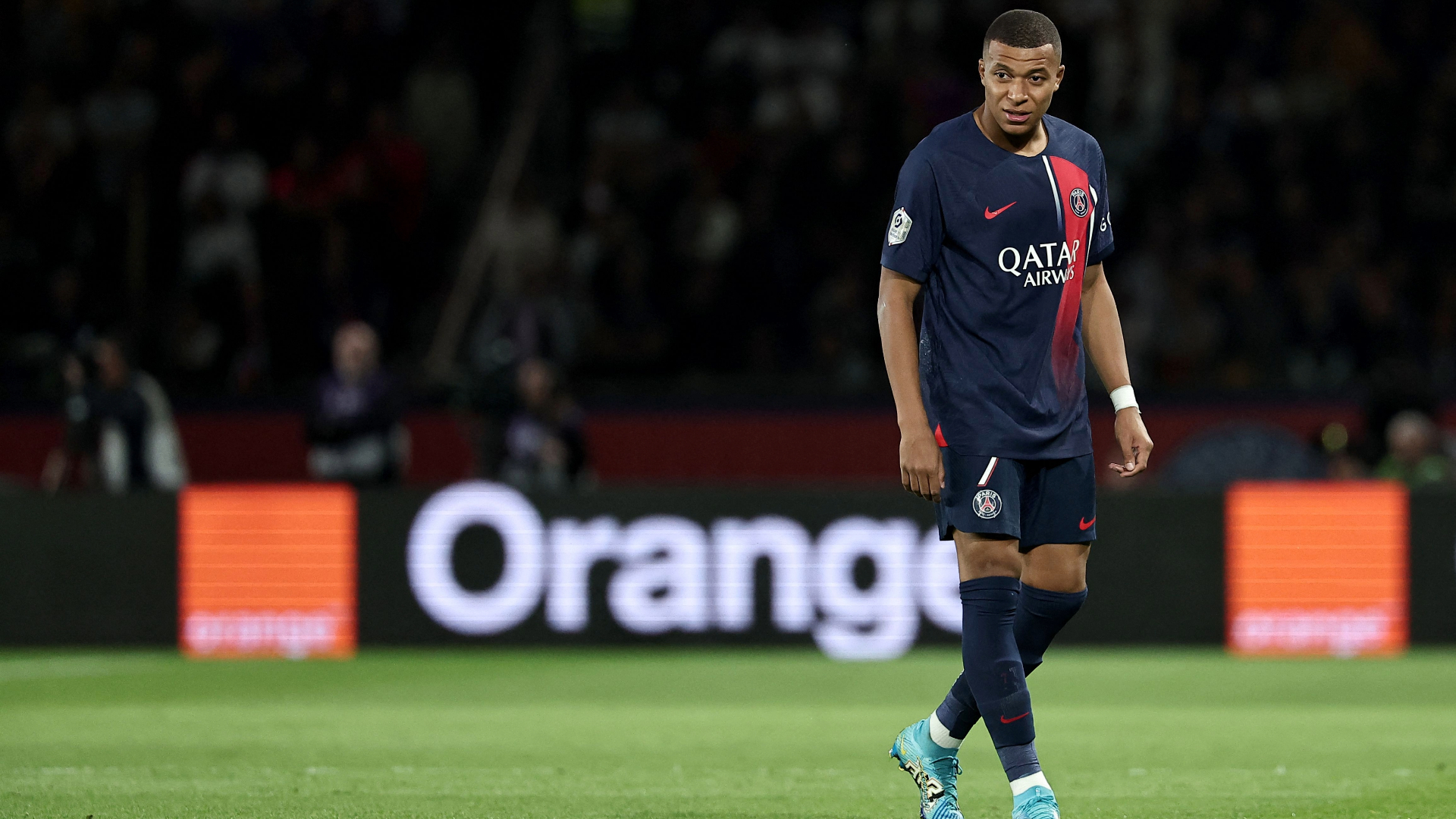 wallpaper:3evsxbtprvq= mbappe 0099