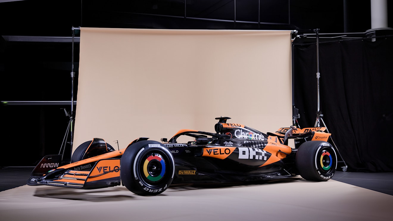 McLaren MCL38 features