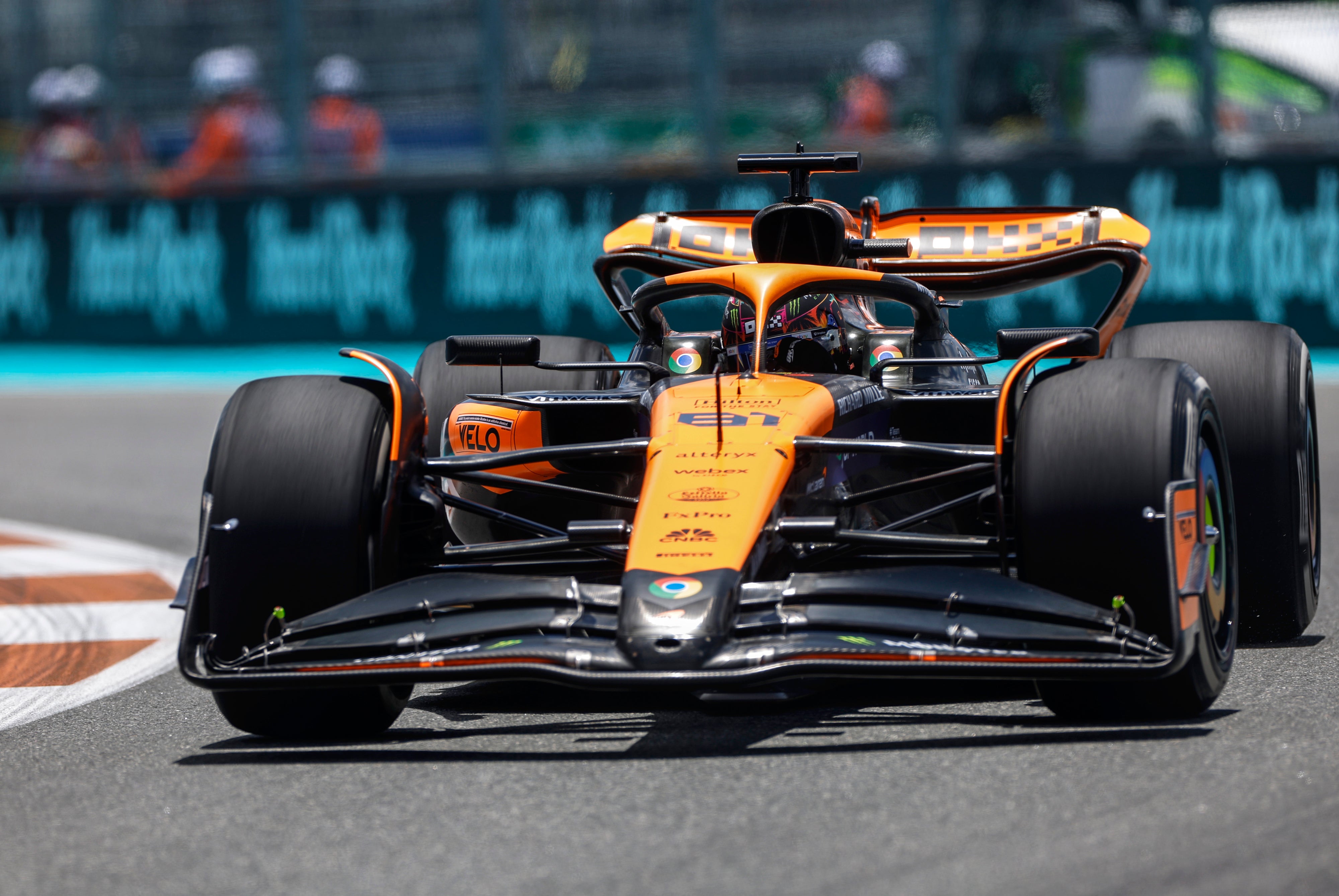 mclaren mcl38 0009
