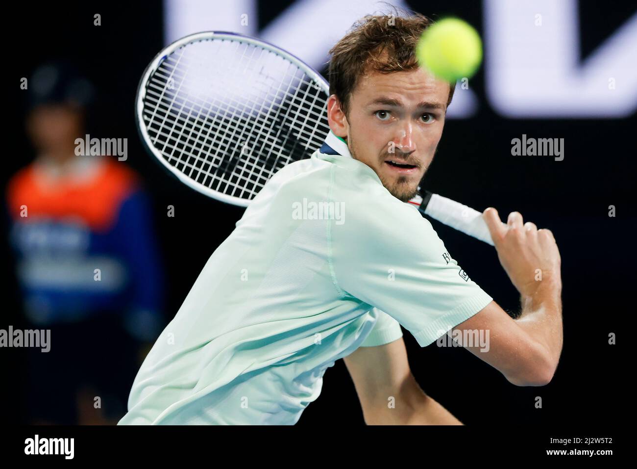 medvedev backhand 0015