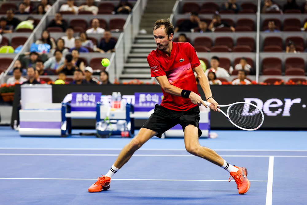 medvedev backhand 0042