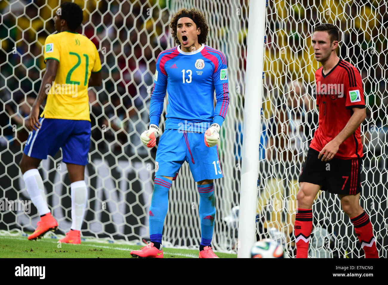 Memo Ochoa player stats