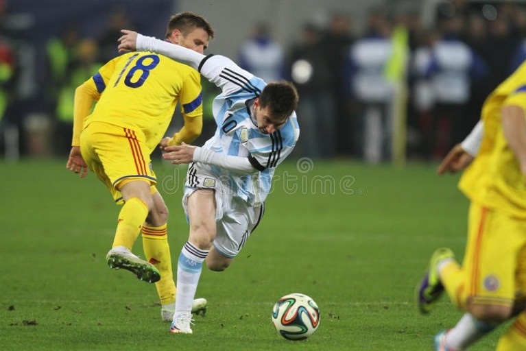 messi action shot 0077