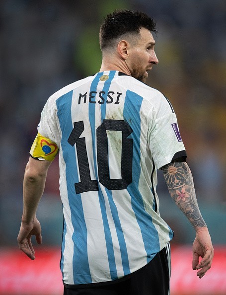 messi action shot 0082