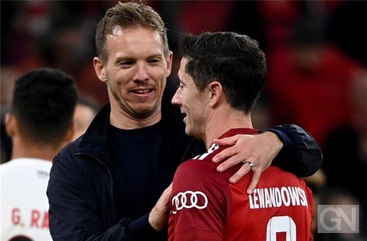 messi and lewandowski 0049