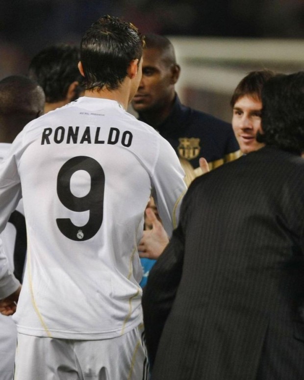 messi and lewandowski 0096
