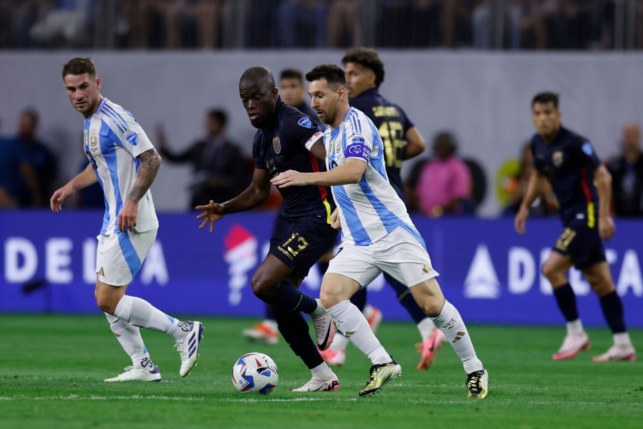 messi and martinez 0045