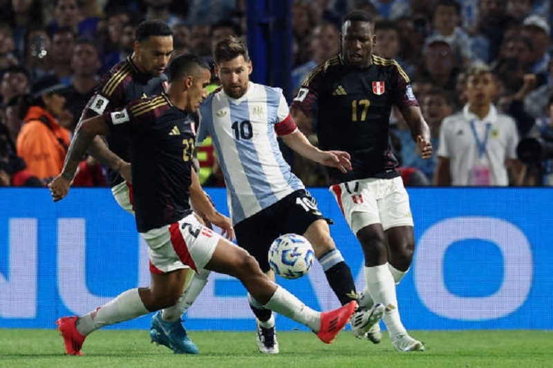 messi and martinez 0072