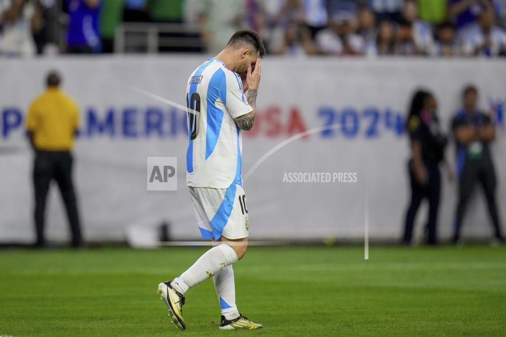messi and martinez 0085