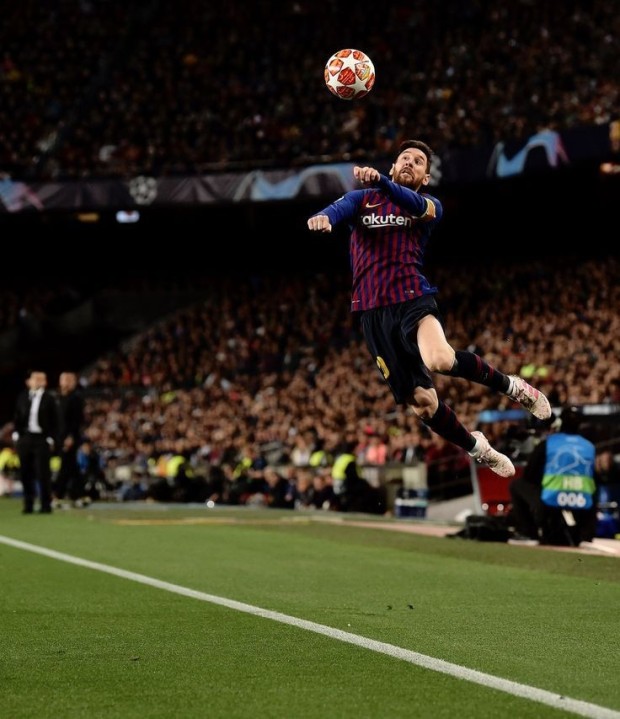 messi barcelona celebration 0086