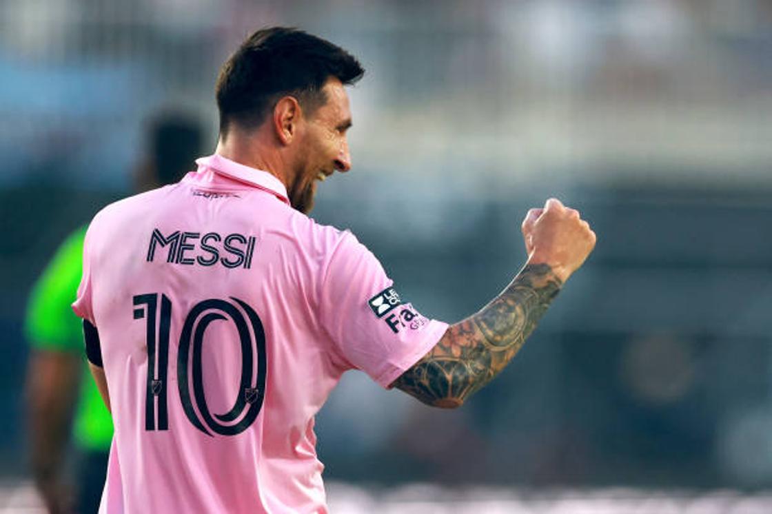 Messi candid shots