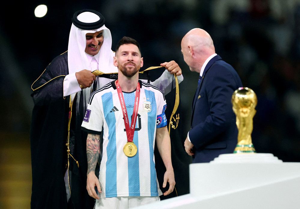 messi dollar 0024