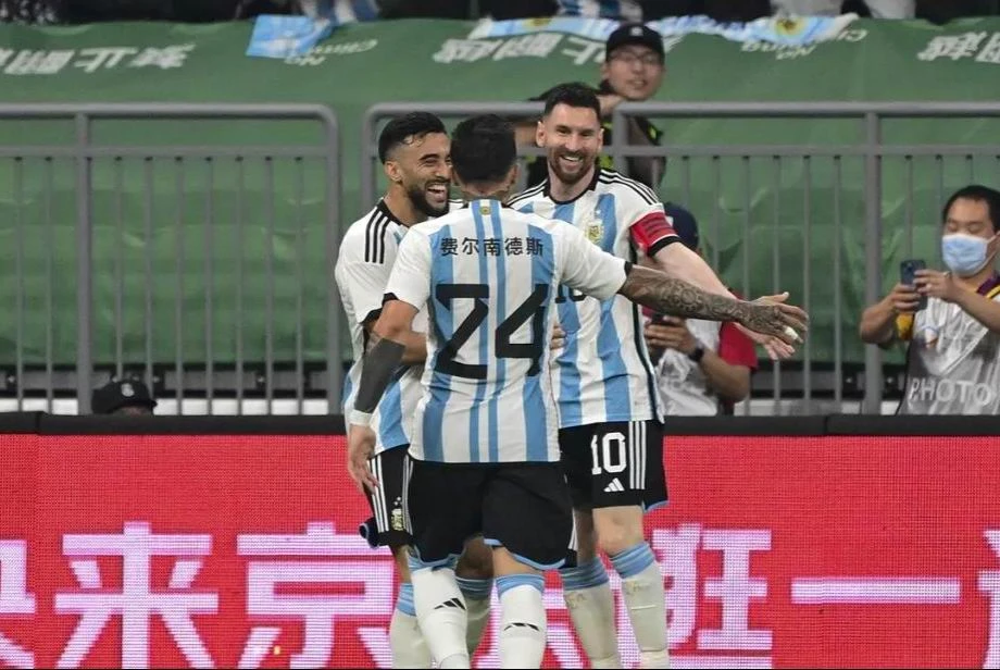 messi dollar 0092